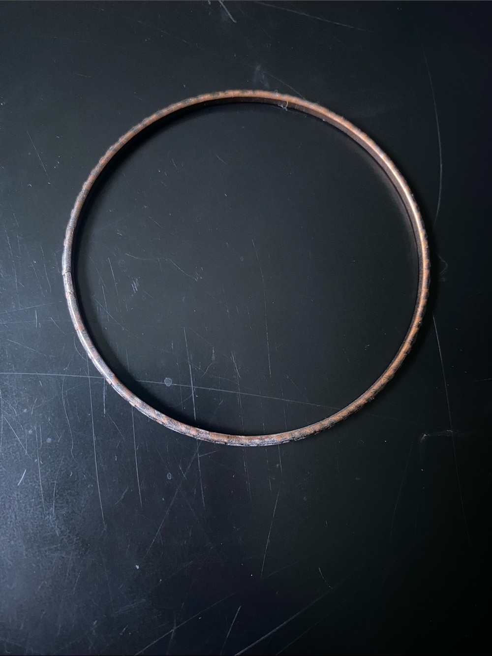 Patterned metal bangle - Picture 2 of 3